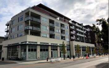 1008 Pandora Av, Victoria, BC à louer Photo de l’immeuble– Image 1 sur 3