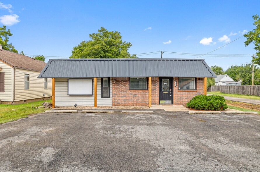 1600 S Choctaw Ave, El Reno, OK à louer - Photo de l’immeuble – Image 1 sur 22