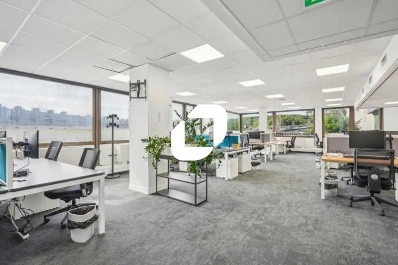 Bureau dans Saint-Cloud à louer Photo de l’immeuble– Image 1 sur 10