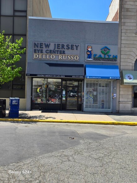 177-179 Prospect St, Passaic, NJ à vendre - Photo de l’immeuble – Image 1 sur 4