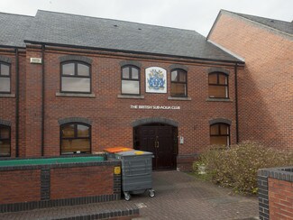 Plus de détails pour 43-51 Telfords Quay, Ellesmere Port - Bureau à louer