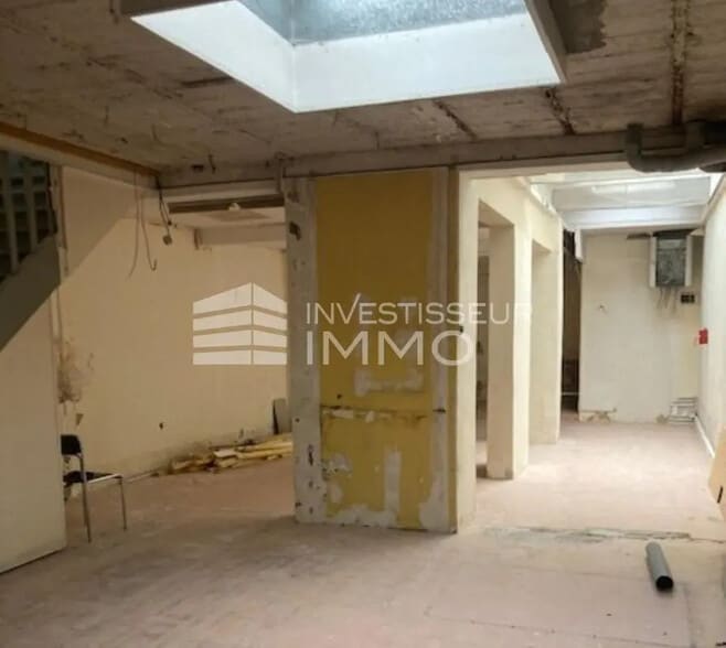 Local commercial dans Paris à vendre - Photo de l’immeuble – Image 2 sur 6