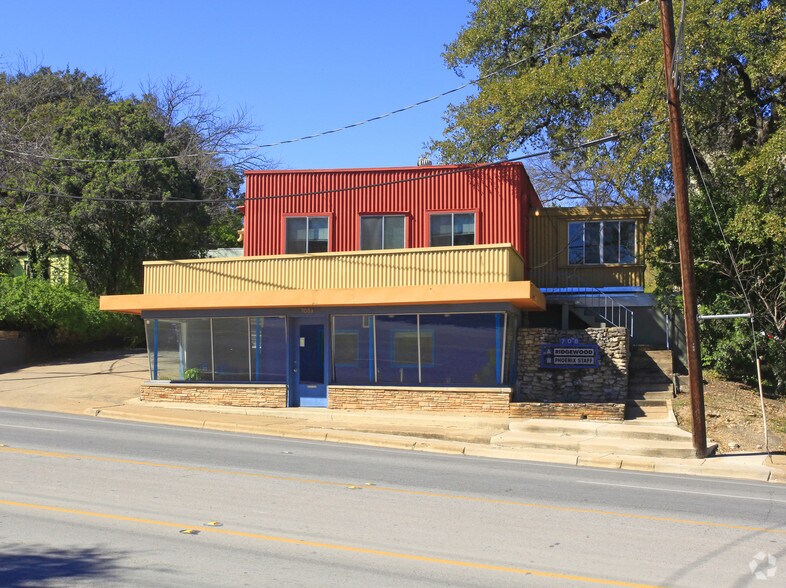 708 S Lamar Blvd, Austin, TX à louer - Photo de l’immeuble – Image 3 sur 4