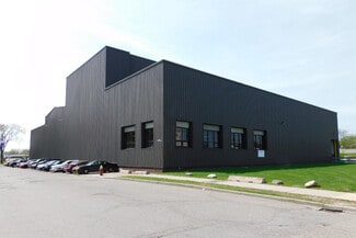 Plus de détails pour 2221-2241 Bellevue St, Detroit, MI - Industriel/Logistique à louer