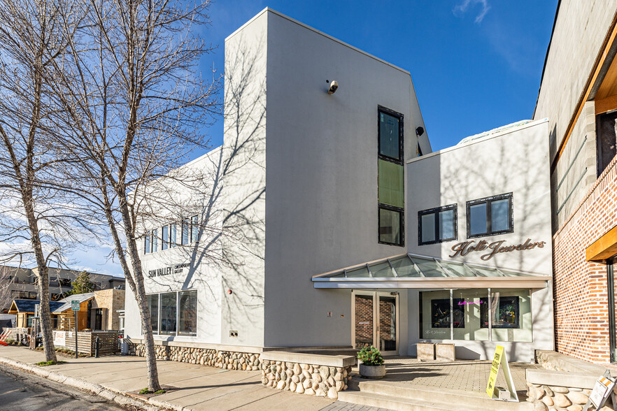 320 1st Ave, Ketchum, ID à louer - Photo de l’immeuble – Image 2 sur 14
