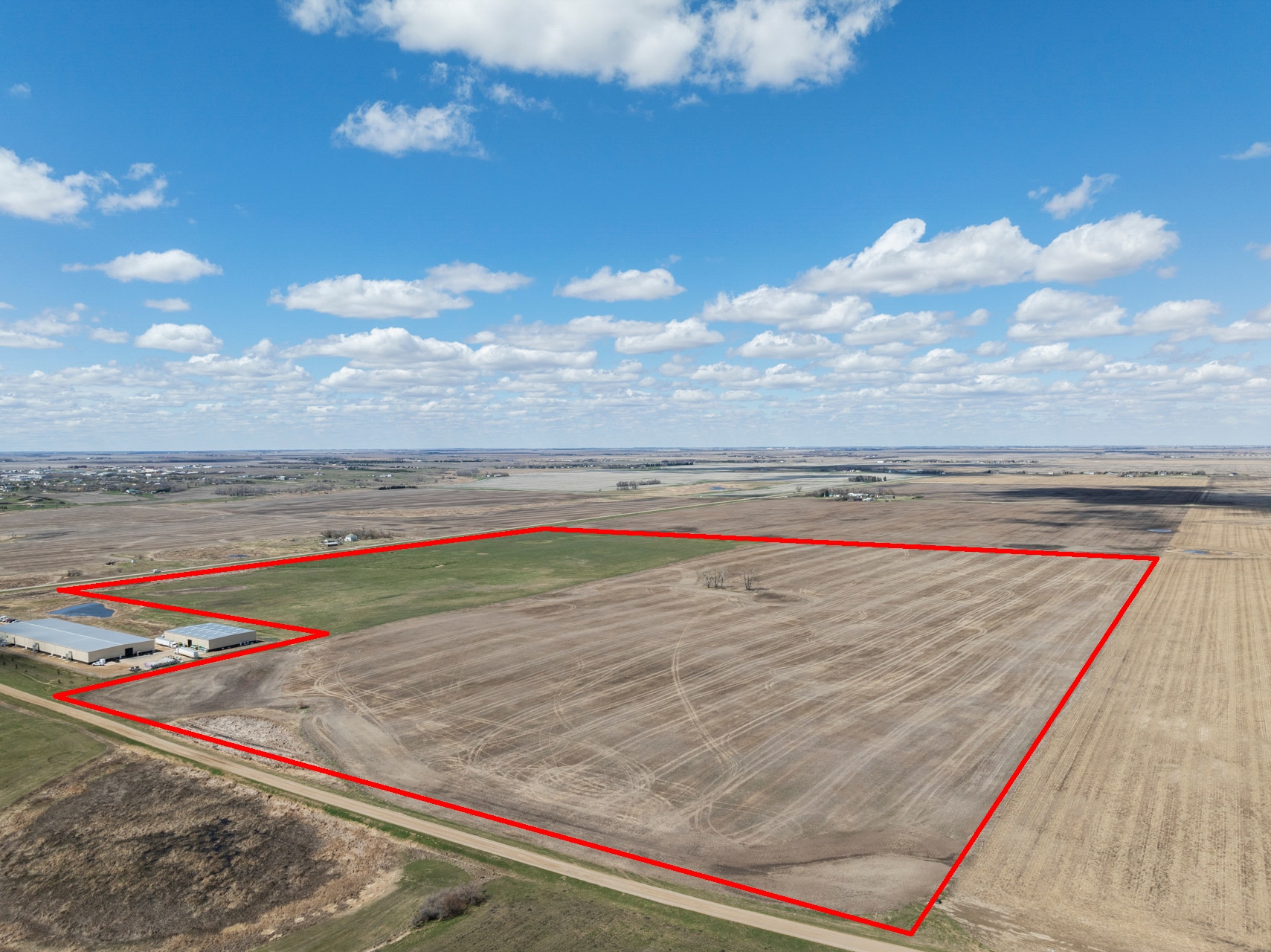 3001 27th St NE, Minot, ND à vendre Aérien– Image 1 sur 14