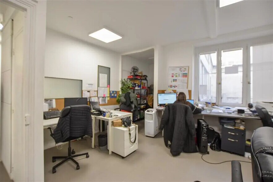Bureau dans Paris à louer - Photo de l’immeuble – Image 3 sur 8