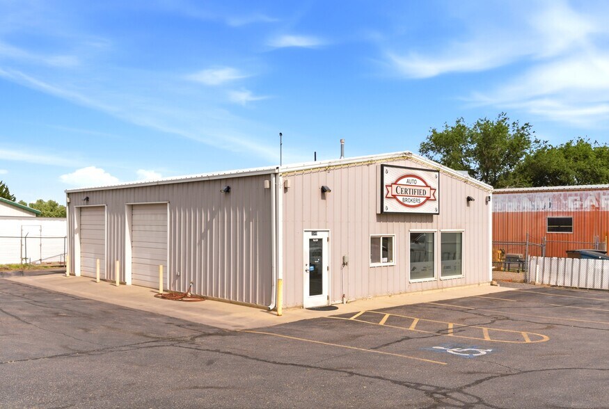 3349 S 1900 W, Roy, UT à louer - Photo de l’immeuble – Image 3 sur 22