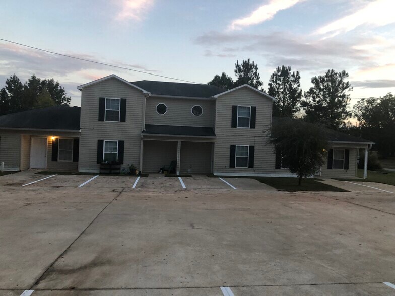 49 Ghettis St, Sparta, GA à vendre - Photo de l’immeuble – Image 2 sur 20