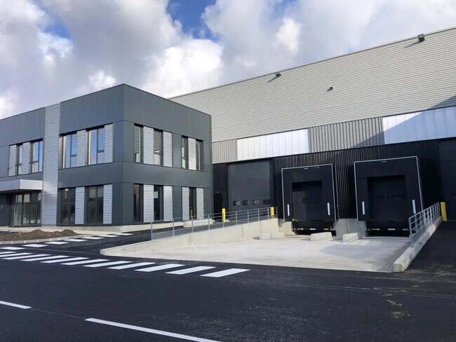 Plus de détails pour Bureau, Local d'activités à louer