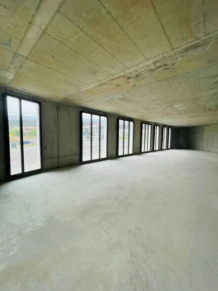 Local commercial dans Toulouse à vendre - Photo de l’immeuble – Image 1 sur 4