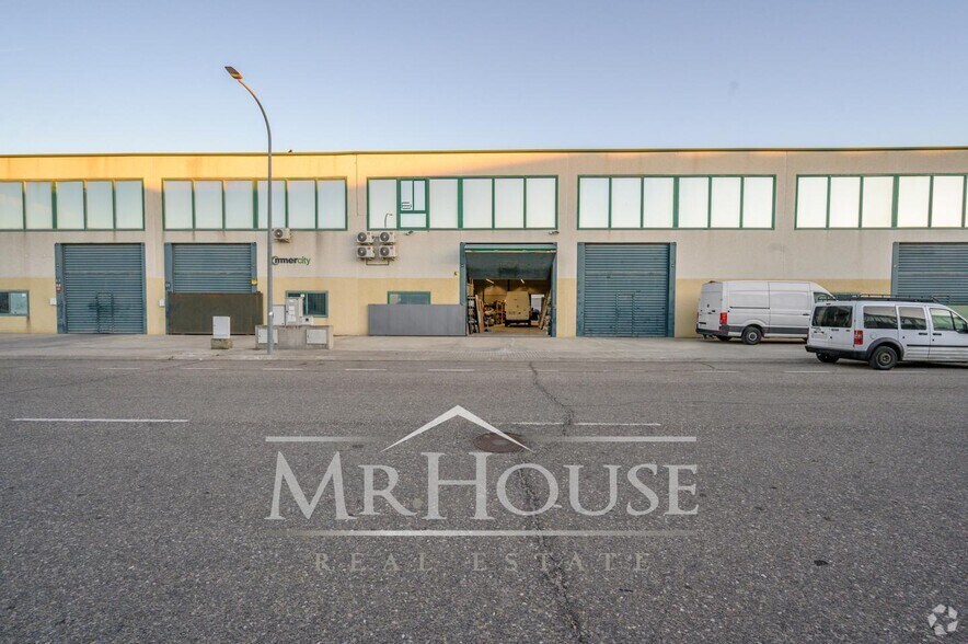 Industriel/Logistique dans Yuncos, Toledo à vendre - Photo de l’immeuble – Image 2 sur 31