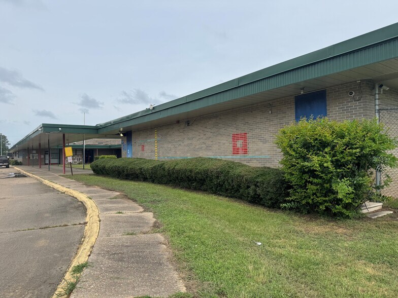 3000 Dr Martin Luther King Dr, Shreveport, LA à vendre - Photo de l’immeuble – Image 2 sur 4