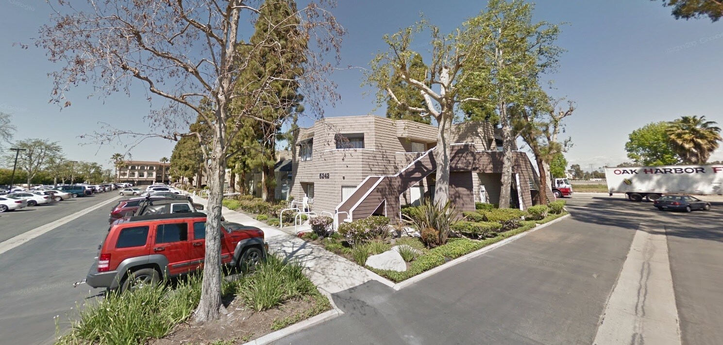 5152 Katella Ave, Los Alamitos, CA à louer Photo principale– Image 1 sur 7