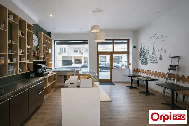 Local commercial dans Lyon à louer Photo de l’immeuble– Image 1 sur 7