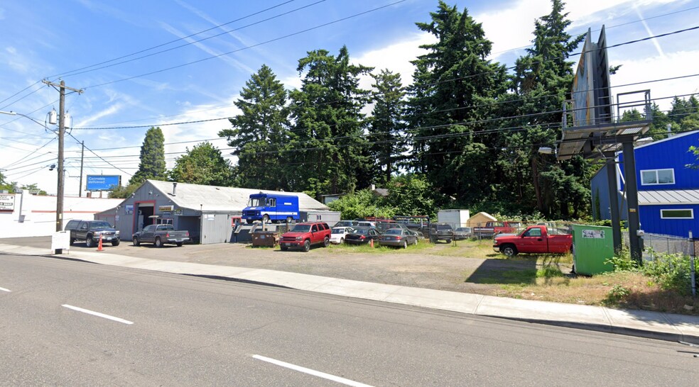8850 NE Sandy Blvd, Portland, OR à vendre - Photo de l’immeuble – Image 2 sur 11