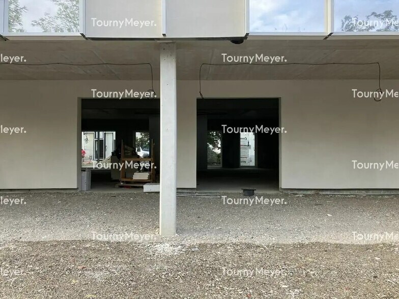 Local d’activités dans Bruges à louer - Photo de l’immeuble – Image 1 sur 7