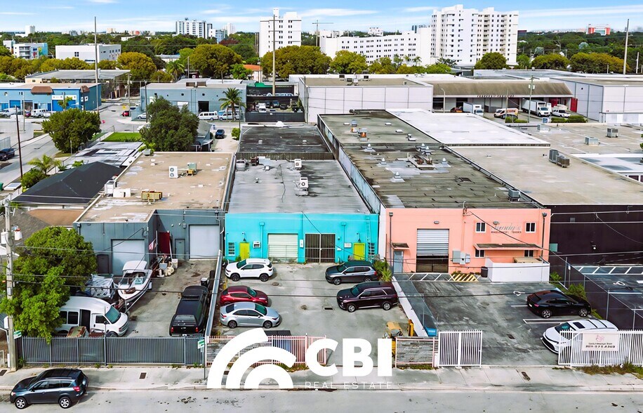 1785 NW 21st Ter, Miami, FL à vendre - Photo de l’immeuble – Image 2 sur 9