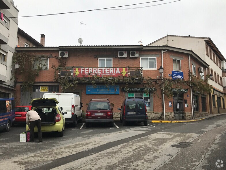 Local commercial dans Pedrezuela, Madrid à louer - Photo principale – Image 1 sur 1