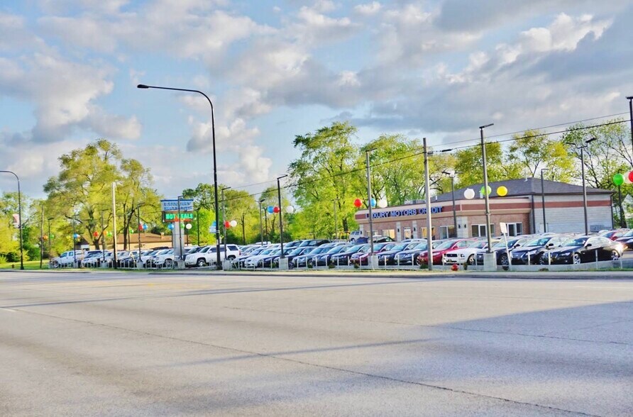 7146 S Harlem Ave, Bridgeview, IL à vendre - Photo principale – Image 1 sur 1