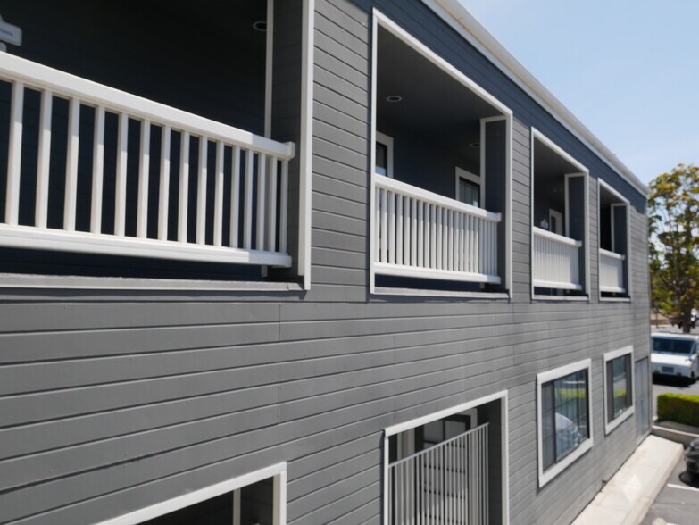1304 E Main St, Ventura, CA à louer - Photo de l’immeuble – Image 2 sur 16