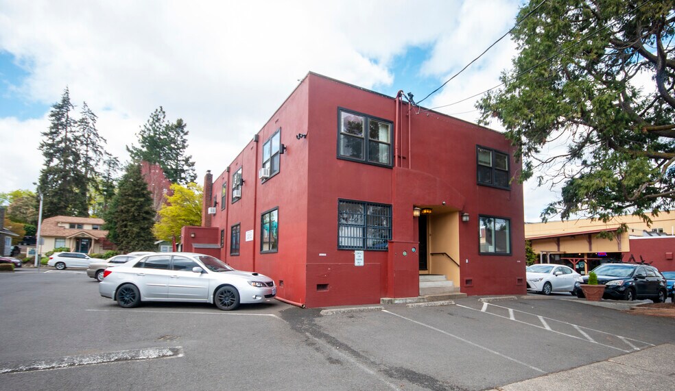 1849 Willamette St, Eugene, OR à louer - Photo de l’immeuble – Image 3 sur 6
