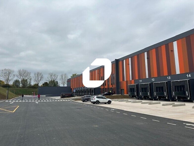 Industriel/Logistique dans Ennery à louer - Photo de l’immeuble – Image 1 sur 5