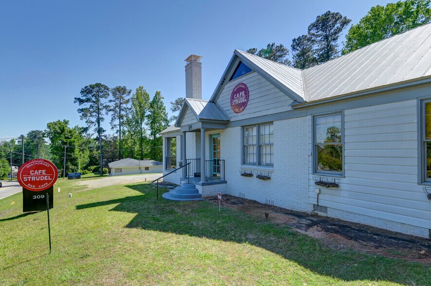309 S Lake Dr, Lexington, SC à vendre - Photo de l’immeuble – Image 3 sur 58