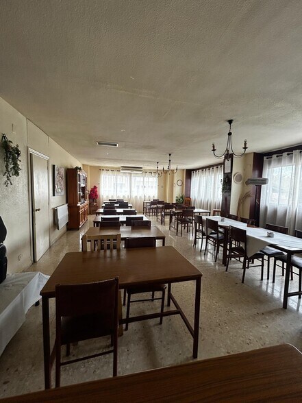 Local commercial dans Córdoba, Córdoba à louer - Photo de l’immeuble – Image 3 sur 19