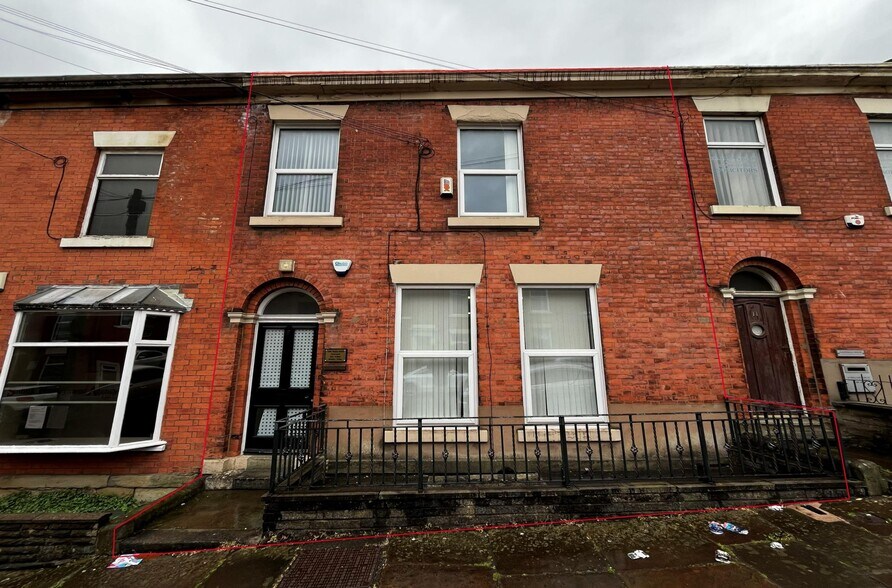9 Wellington Street St. Johns, Blackburn à vendre - Photo principale – Image 1 sur 8