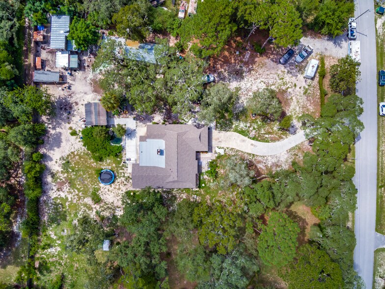 14208 Mayer Ave, Hudson, FL à vendre - Photo de l’immeuble – Image 2 sur 19