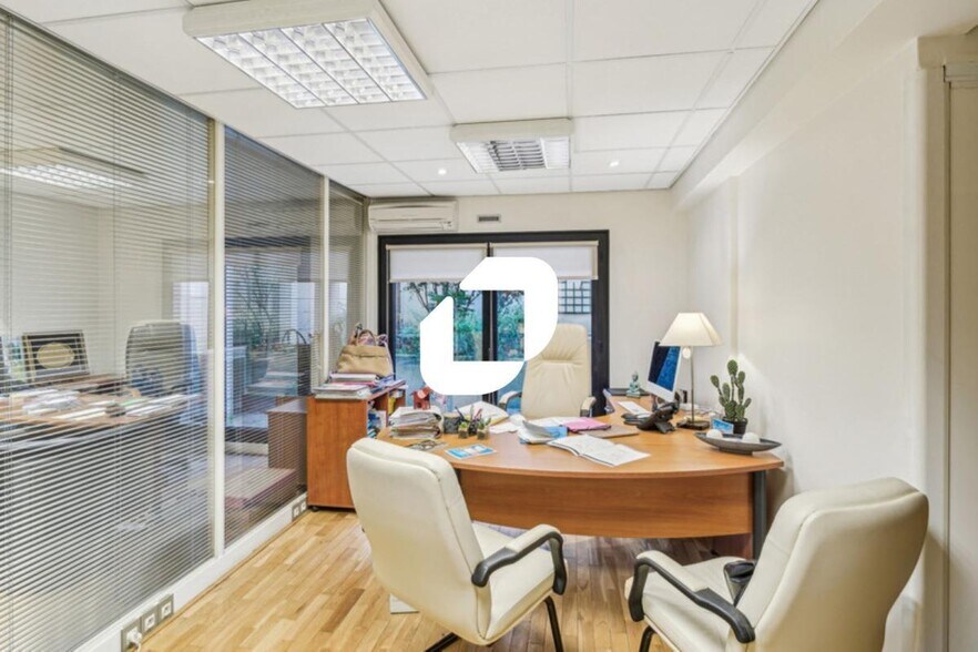 Bureau dans Paris à vendre - Photo de l’immeuble – Image 3 sur 15