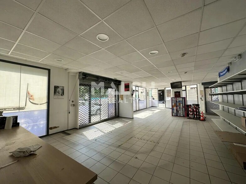 Local commercial dans Villefranche-sur-Saône à louer - Photo de l’immeuble – Image 3 sur 7