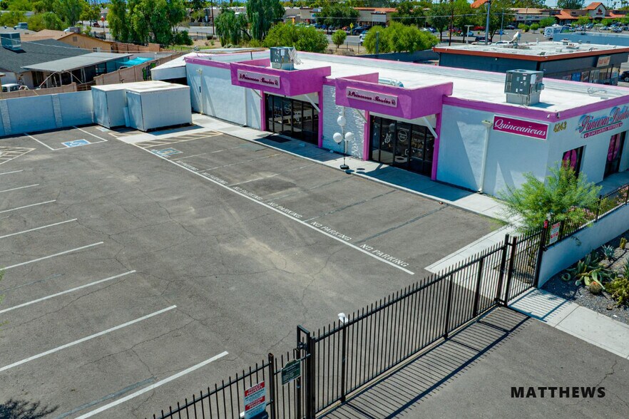 4243 W Bethany Home Rd, Phoenix, AZ à vendre - Photo de l’immeuble – Image 1 sur 2