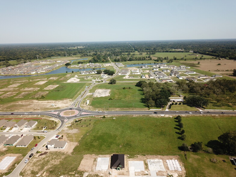 Hwy 44, Gonzales, LA à vendre - Photo de l’immeuble – Image 3 sur 11