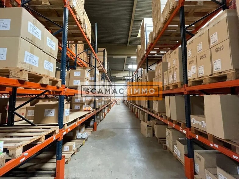 Industriel/Logistique dans à louer - Photo intérieure – Image 3 sur 4
