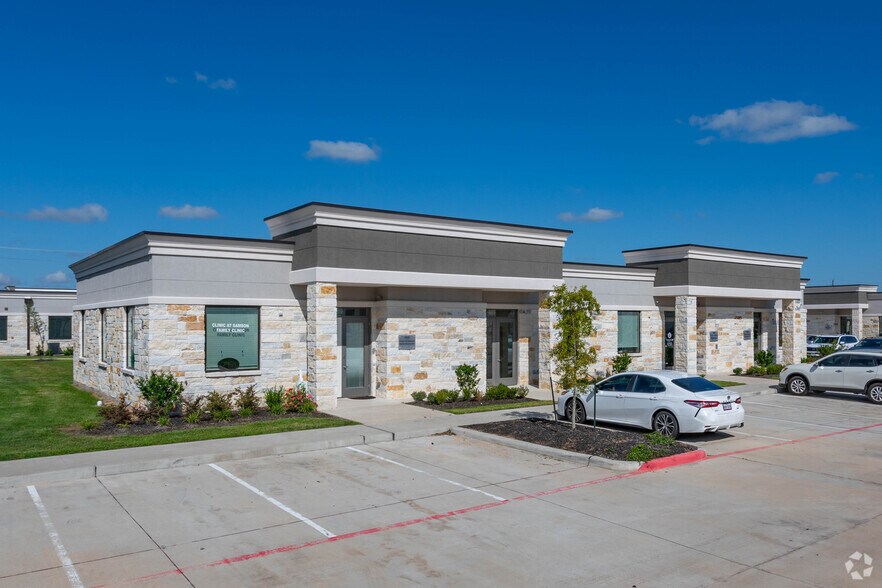 3129 Kingsley Dr, Pearland, TX à louer - Photo principale – Image 1 sur 2