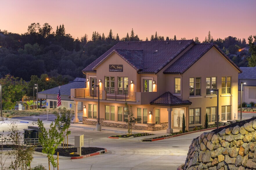6609 Folsom Auburn Rd, Folsom, CA à louer - Photo de l’immeuble – Image 2 sur 7