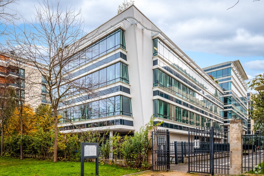 60 Avenue De L'Europe, Bois-Colombes à louer - Photo de l’immeuble – Image 3 sur 8