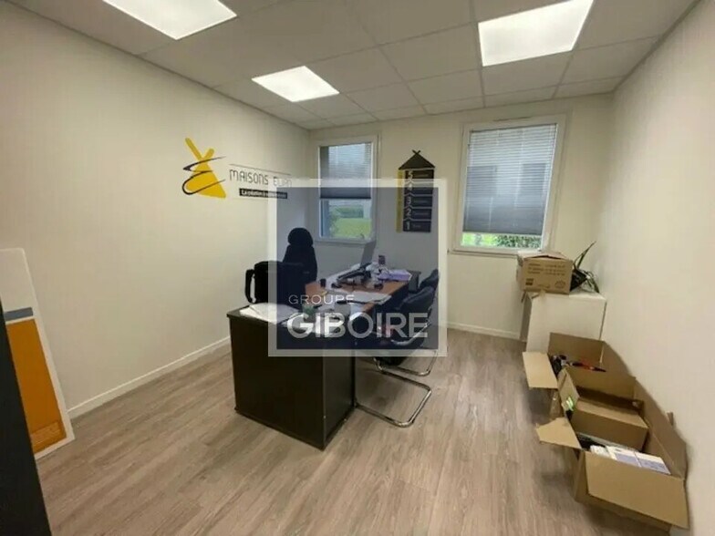 Bureau dans Cesson-Sévigné à vendre - Photo de l’immeuble – Image 2 sur 5