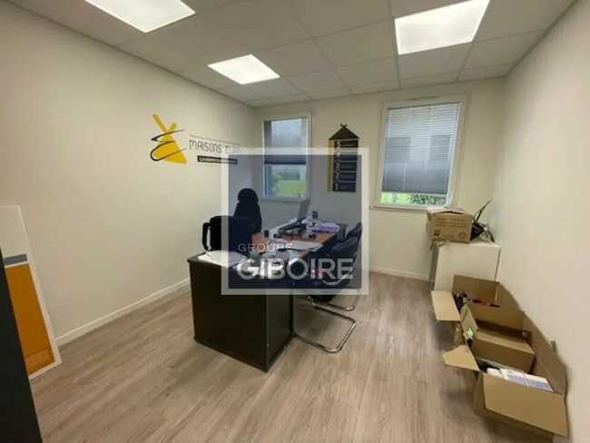 Plus de détails pour Bureau à vendre