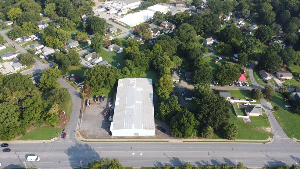1202 Ozark ave, Gastonia, NC à louer - Photo de l’immeuble – Image 3 sur 9