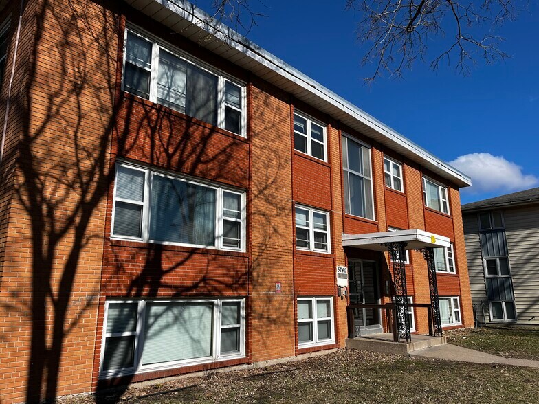 5740 Sander Dr, Minneapolis, MN à vendre - Photo de l’immeuble – Image 2 sur 42