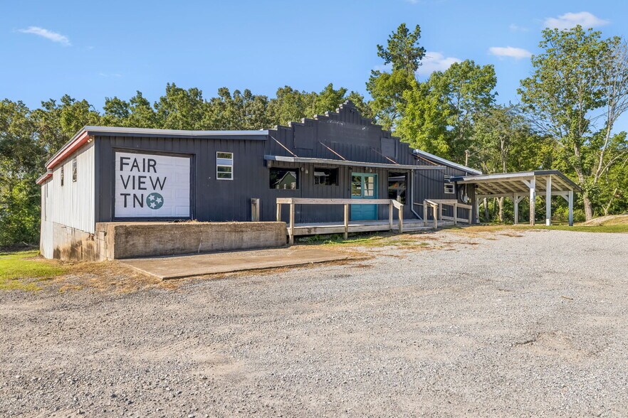1861 Fairview Blvd, Fairview, TN à louer - Photo de l’immeuble – Image 3 sur 16