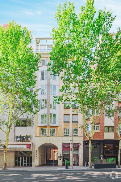 Paseo del General Martínez Campos, Madrid, Madrid à louer - Photo de l’immeuble – Image 2 sur 2