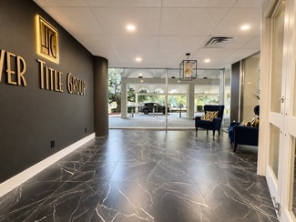 Plus de détails pour 6211 W Northwest Hwy, Dallas, TX - Logement à vendre