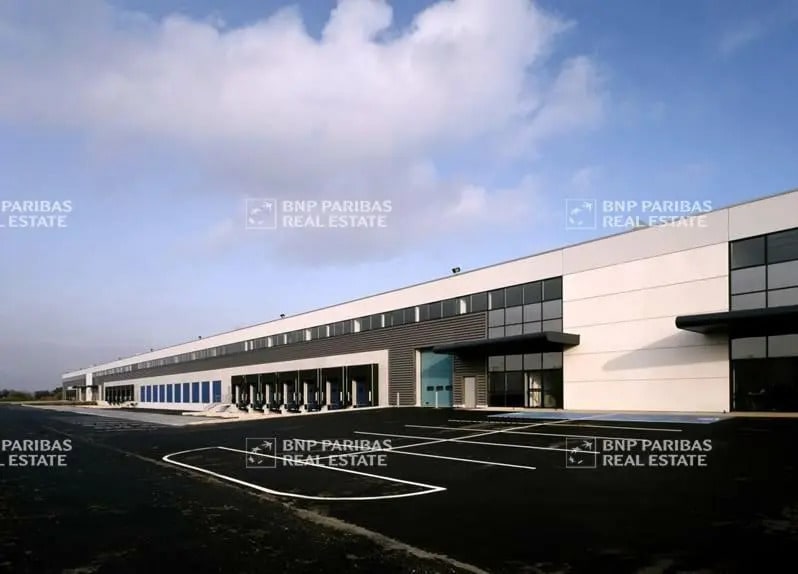 Bureau dans Survilliers à louer Photo de l’immeuble– Image 1 sur 3