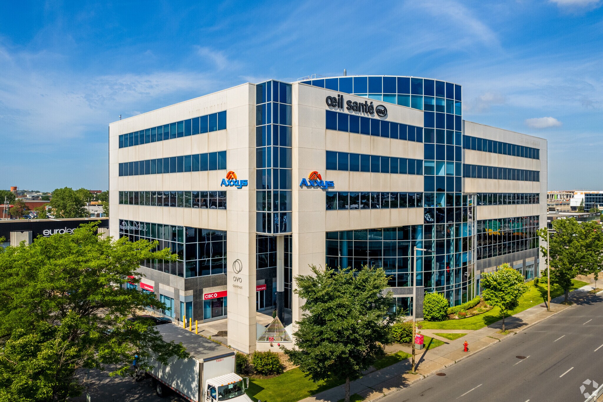 8000 Boul Décarie, Montréal, QC à louer Photo de l’immeuble– Image 1 sur 19