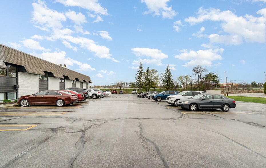 720 W Wackerly St, Midland, MI à vendre - Photo de l’immeuble – Image 3 sur 9