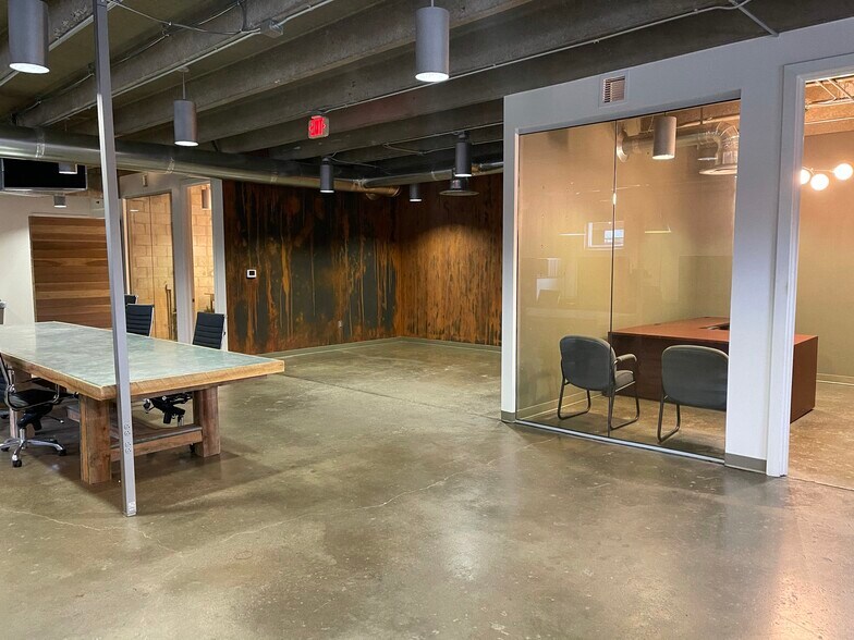 2928 Foster Creighton Dr, Nashville, TN à louer - Photo de l’immeuble – Image 3 sur 7